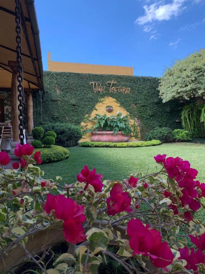 Hostal Villa Toscana Guatemala City Bagian luar foto