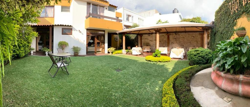 Hostal Villa Toscana Guatemala City Bagian luar foto