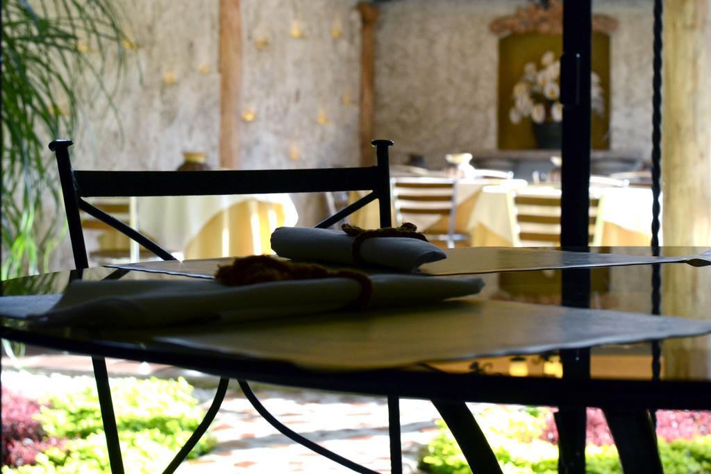 Hostal Villa Toscana Guatemala City Bagian luar foto