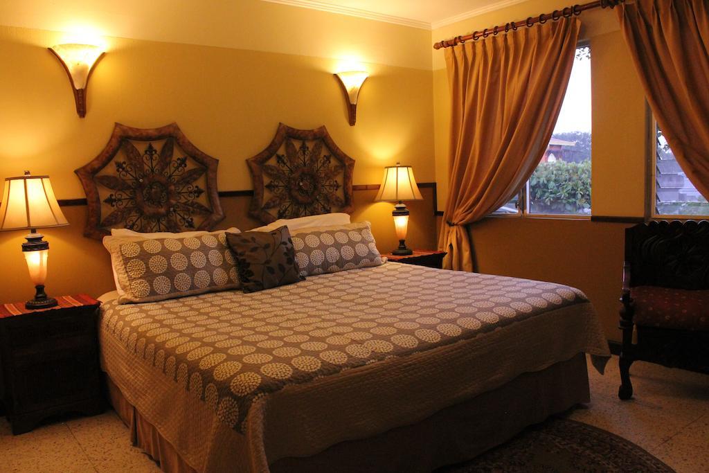 Hostal Villa Toscana Guatemala City Ruang foto