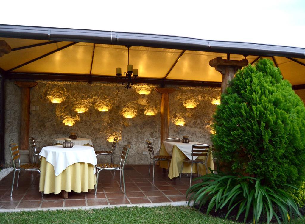Hostal Villa Toscana Guatemala City Bagian luar foto