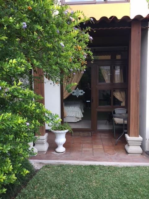 Hostal Villa Toscana Guatemala City Bagian luar foto